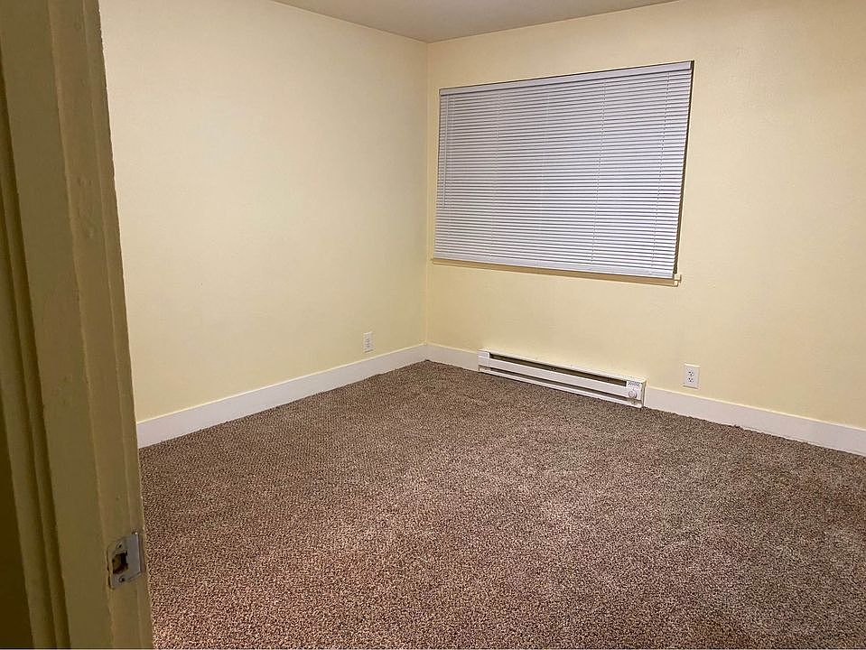 1st image of 22415 30th Ave S APT 5