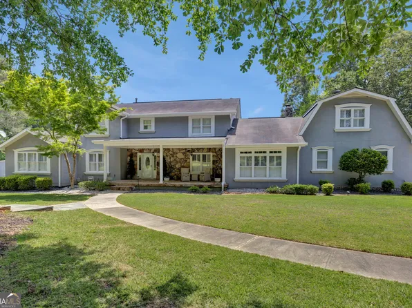 3442 Skyland Dr, Loganville, GA 30052