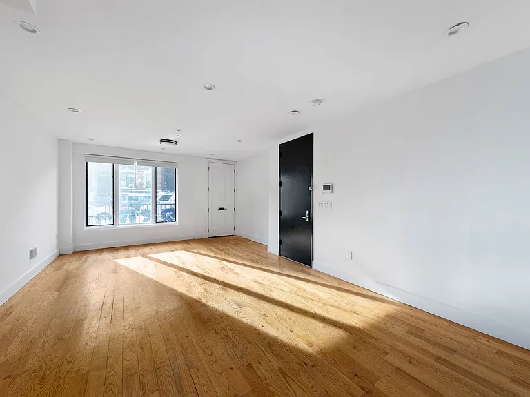 157 Lexington Ave #1 — Photo 24