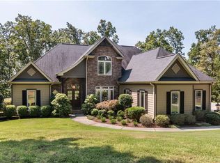 173 Westlake Dr, Seneca, SC 29672