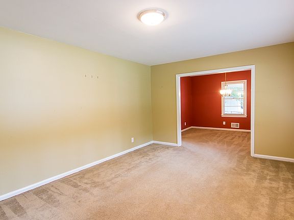 Living room with view to the dining room