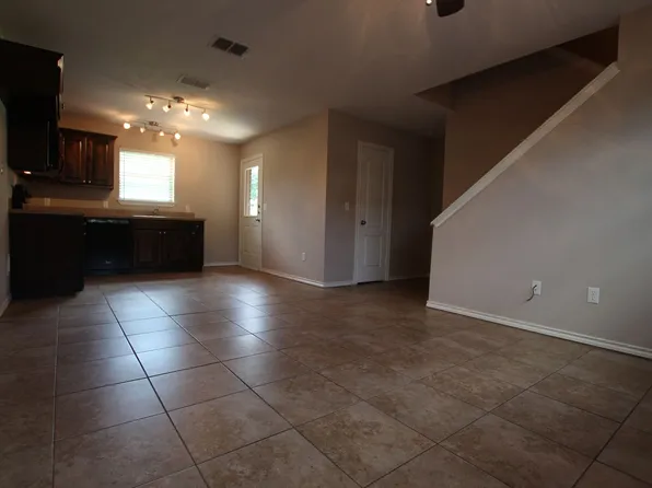 2 Bed 1.5 Bath Townhome in Lindale!, 16024 Fm 16 W, Lindale, TX 75771