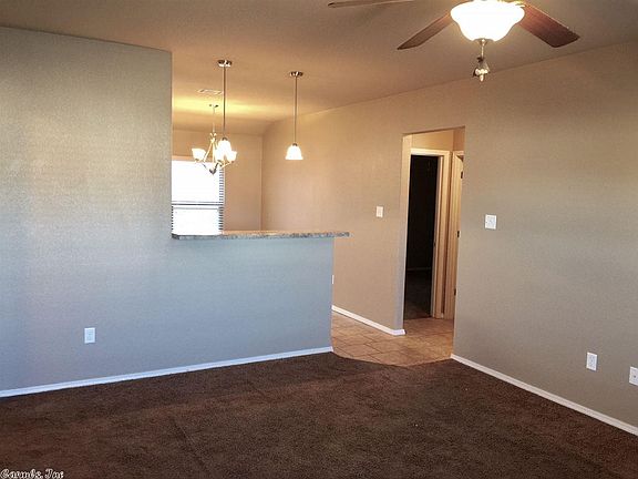 3rd image of 1102 Matehuala Blvd