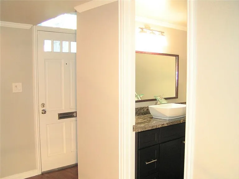 6627 Valleyside Rd — Photo 13