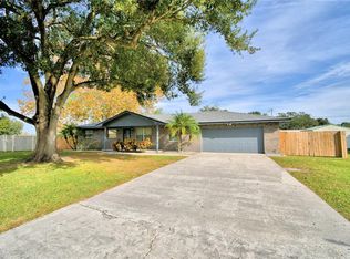 3812 Village Cir, Lakeland, FL 33811