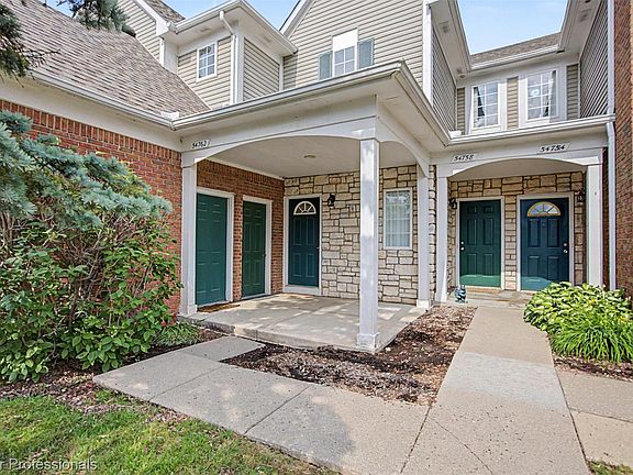 5th image of 54762 Monarch Dr