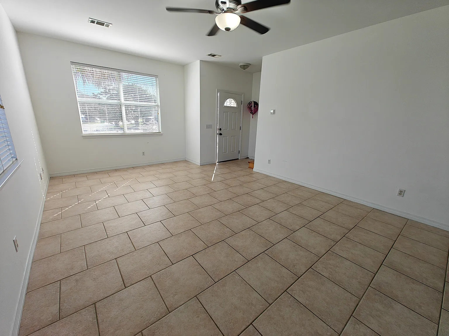 213 Panther Ct — Photo 4