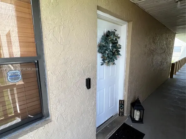 10370 SW 220th St APT 202, Miami, FL 33190