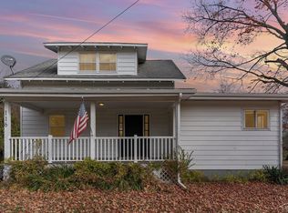 116 Elmwood Ave, Alma, MI 48801