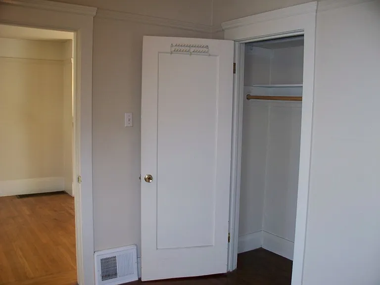 66 Edgar Ave — Photo 10