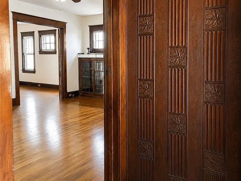 71 Brunswick Blvd #LOWER — Photo 2