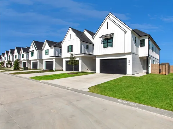 242 Estates Cir, College Station, TX 77840