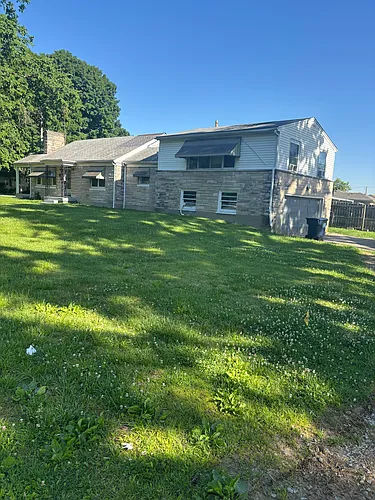 2111 E East Ln Photo 1