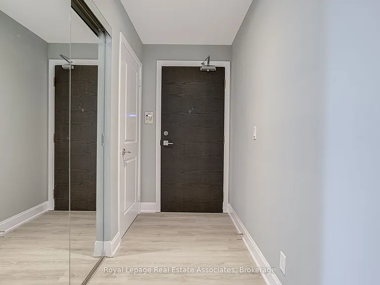 33 Shore Breeze Dr #2303 — Photo 4
