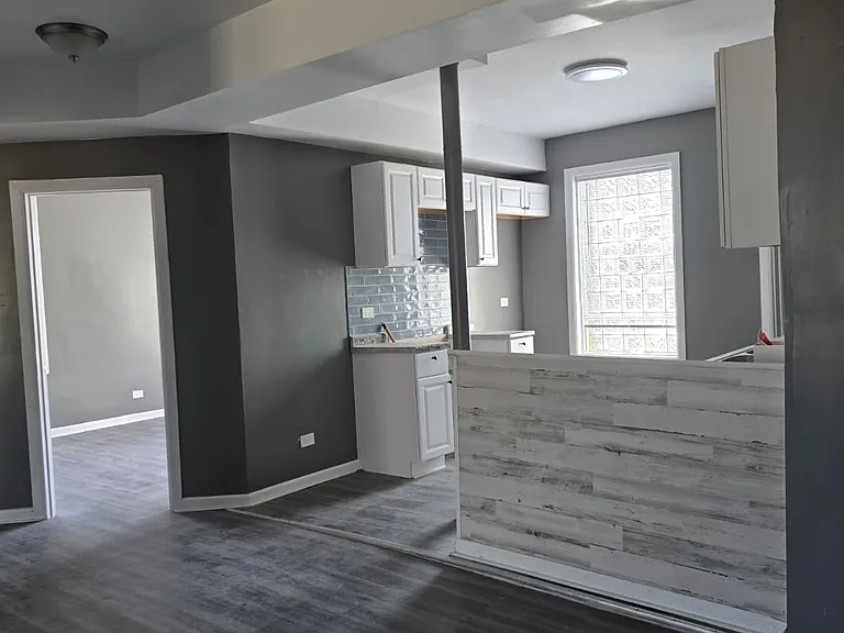 346 N Laramie Ave #2S — Photo 15