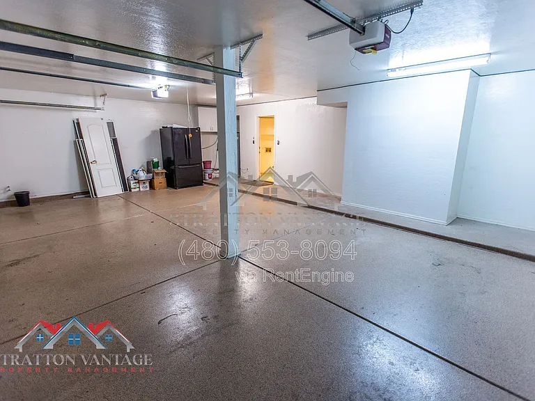 1231 N Layman St — Photo 26