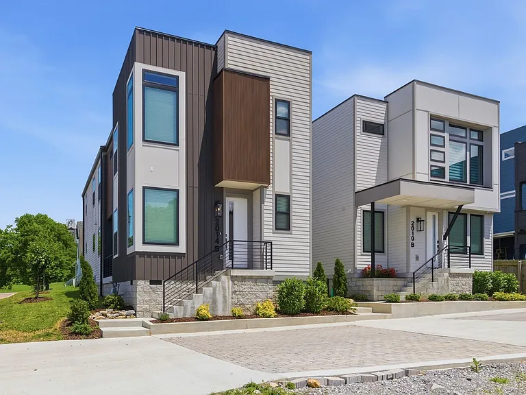 2014B 9th Ave N — Photo 1