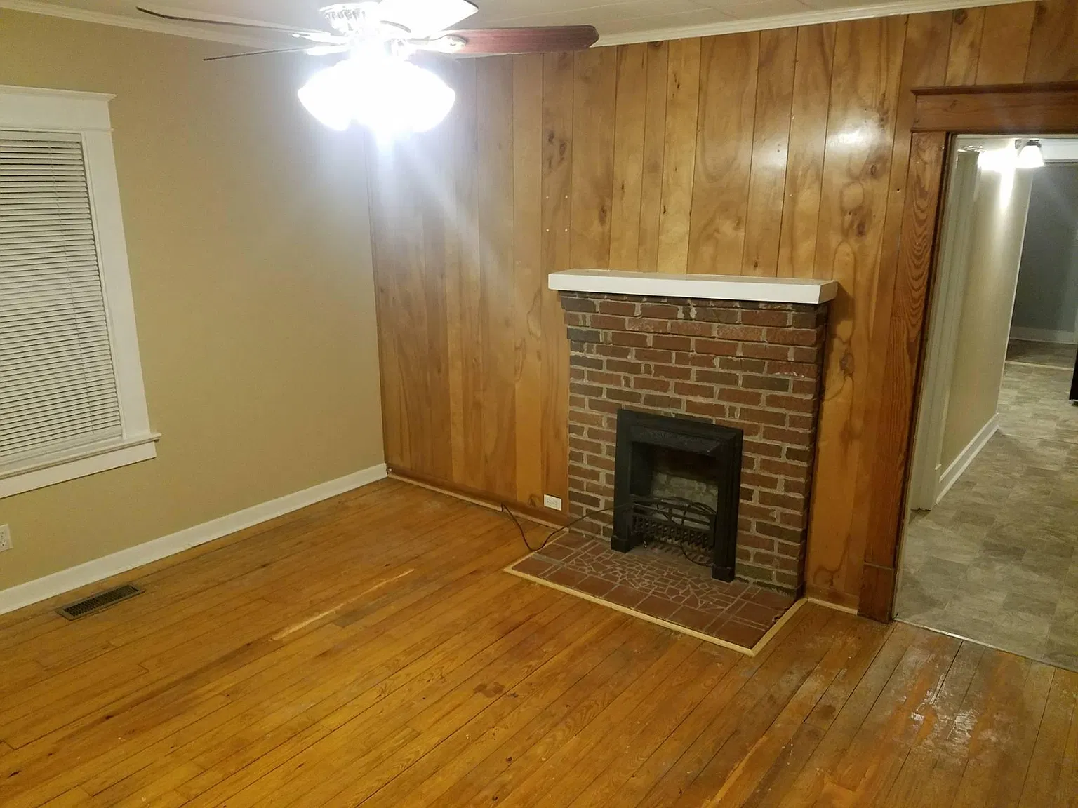 4 bed, 1500 sqft, $1,650 — Photo 2