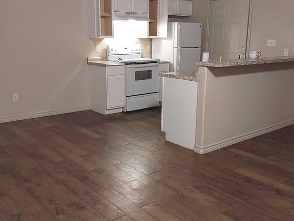 5th image of 306 Shady Grove Dr APT 204