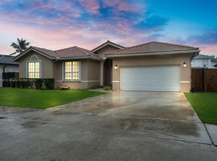 15072 SW 158th Pl, Miami, FL 33196