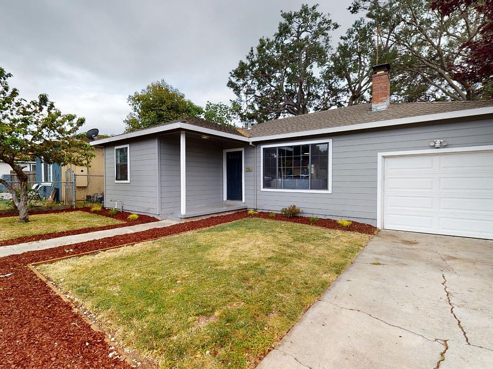 1st image of 2253 Addison Ave