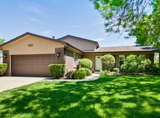 1723 E Waverly Ct, Arlington Heights, IL 60004
