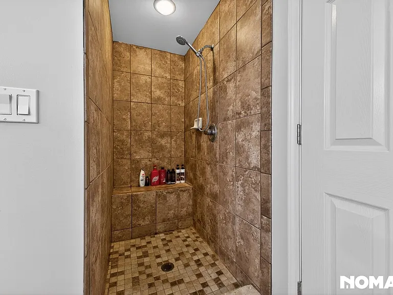 1723 Edgewood Dr — Photo 12