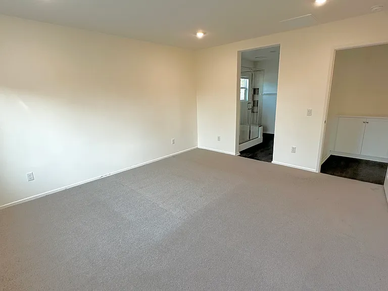 1338 Division Ct — Photo 10