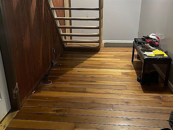 Mud room/stairs