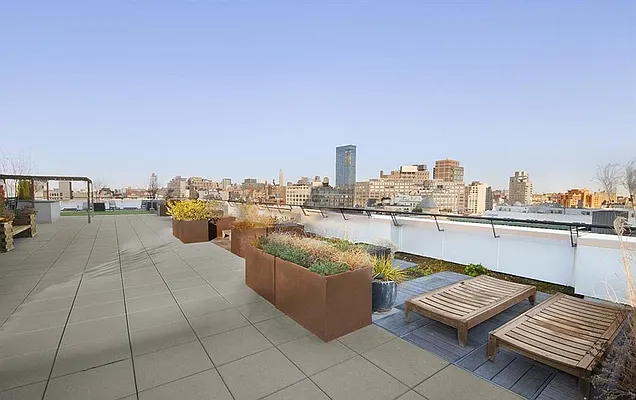 Rented by Real212 | media 25