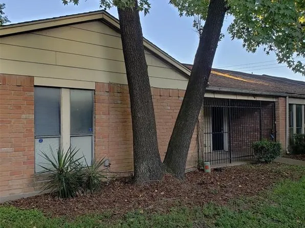 12226 Wild Pine Dr Unit B, Houston, TX 77039