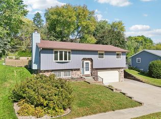 2300 Norwood Dr, Waukesha, WI 53188