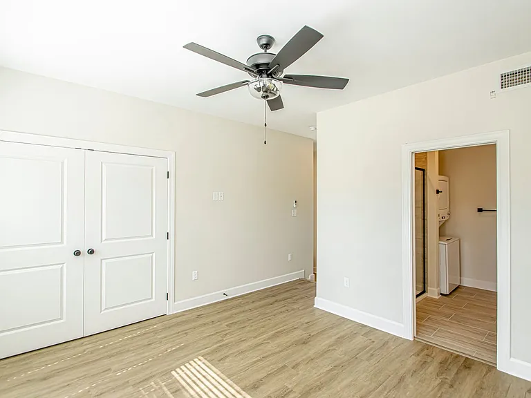 1 Bed Bath Townhome in Rockwater Village - Downtown North Little Rock — Photo 12