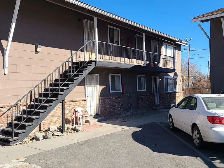 420 Lee St #1 — Photo 10