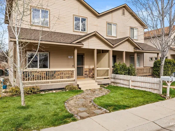 124 W Cherry Ave, Meridian, ID 83642