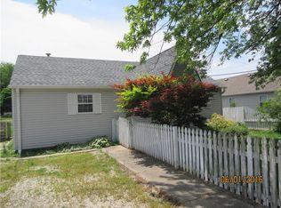 8825 E 21st St, Indianapolis, IN 46219