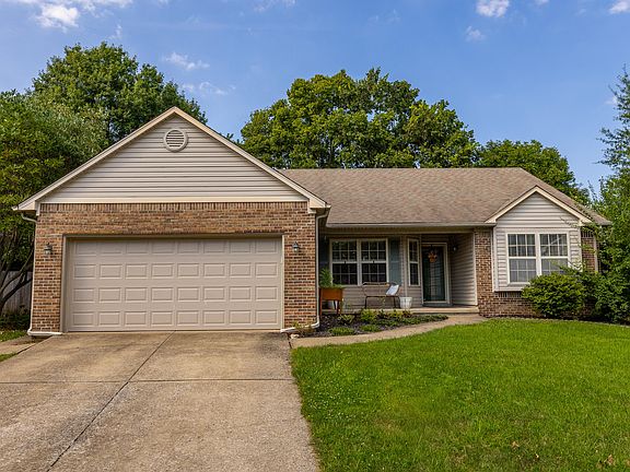 3rd image of 1229 Melody Ln