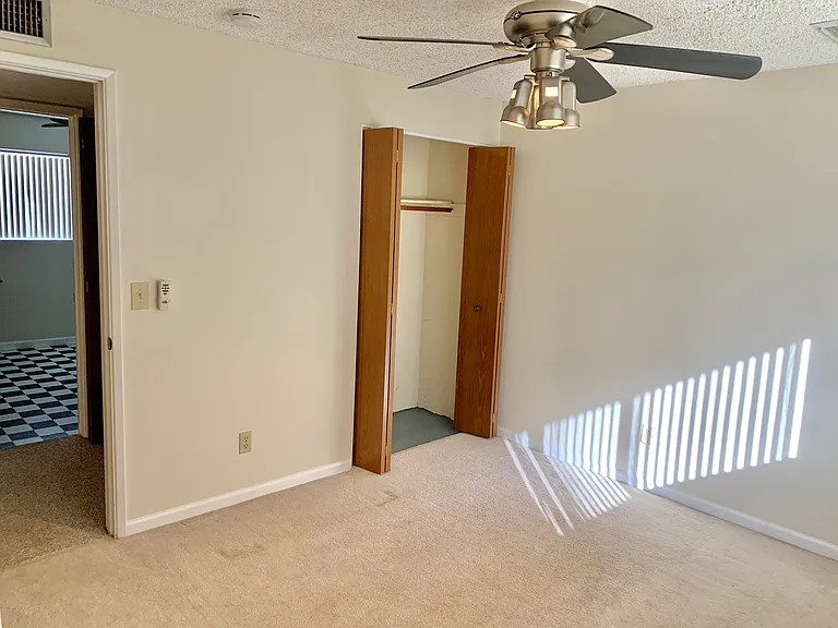 925 N Evergreen Dr — Photo 12