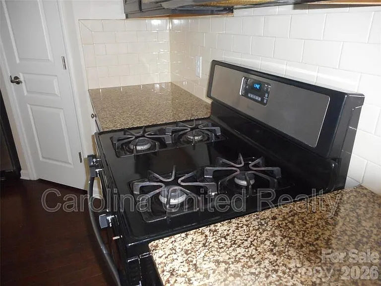 5860 Glassport Ln #504 — Photo 24
