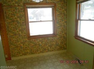 2414 S 3rd St, Niles, MI 49120