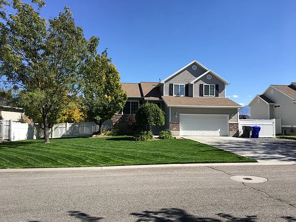 4th image of 903 Poplar Ln