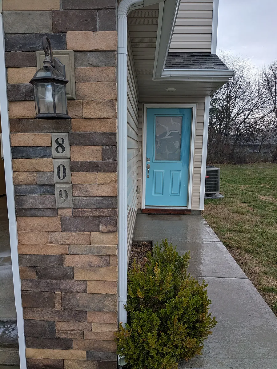 Building Photo - 809 Markey Pl