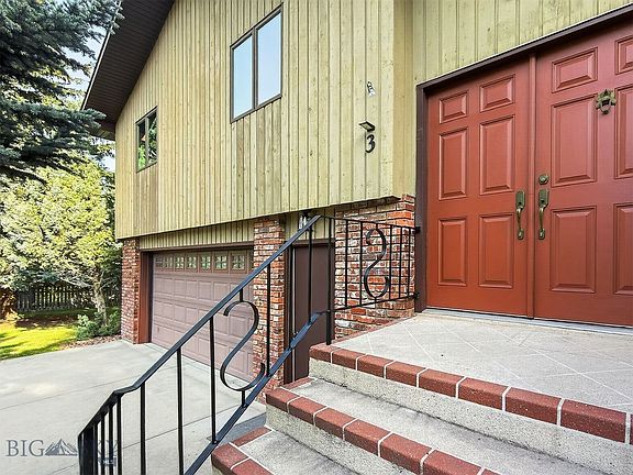 3rd image of 3 Hitching Post Rd
