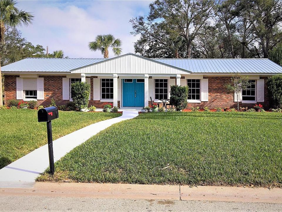 1st image of 915 Woodmere Cir