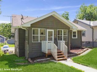 739 26th St, Des Moines, IA 50312