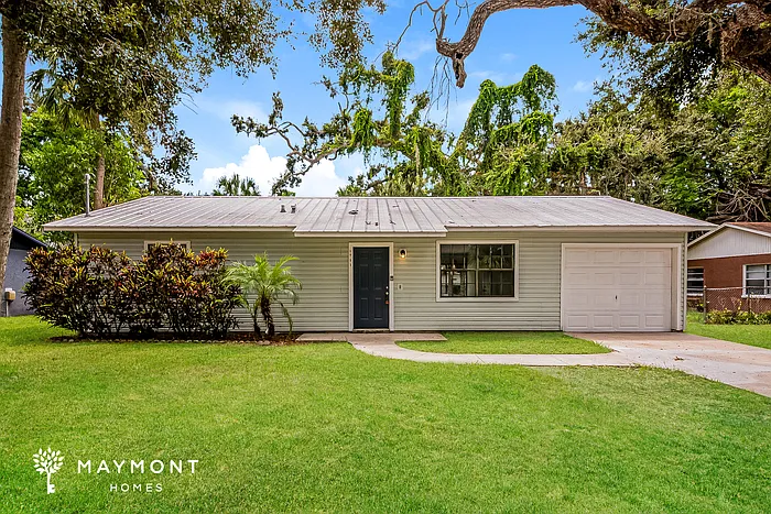 2 bed, 2.0 bath, 1026 sqft, $1,745 — Photo 1