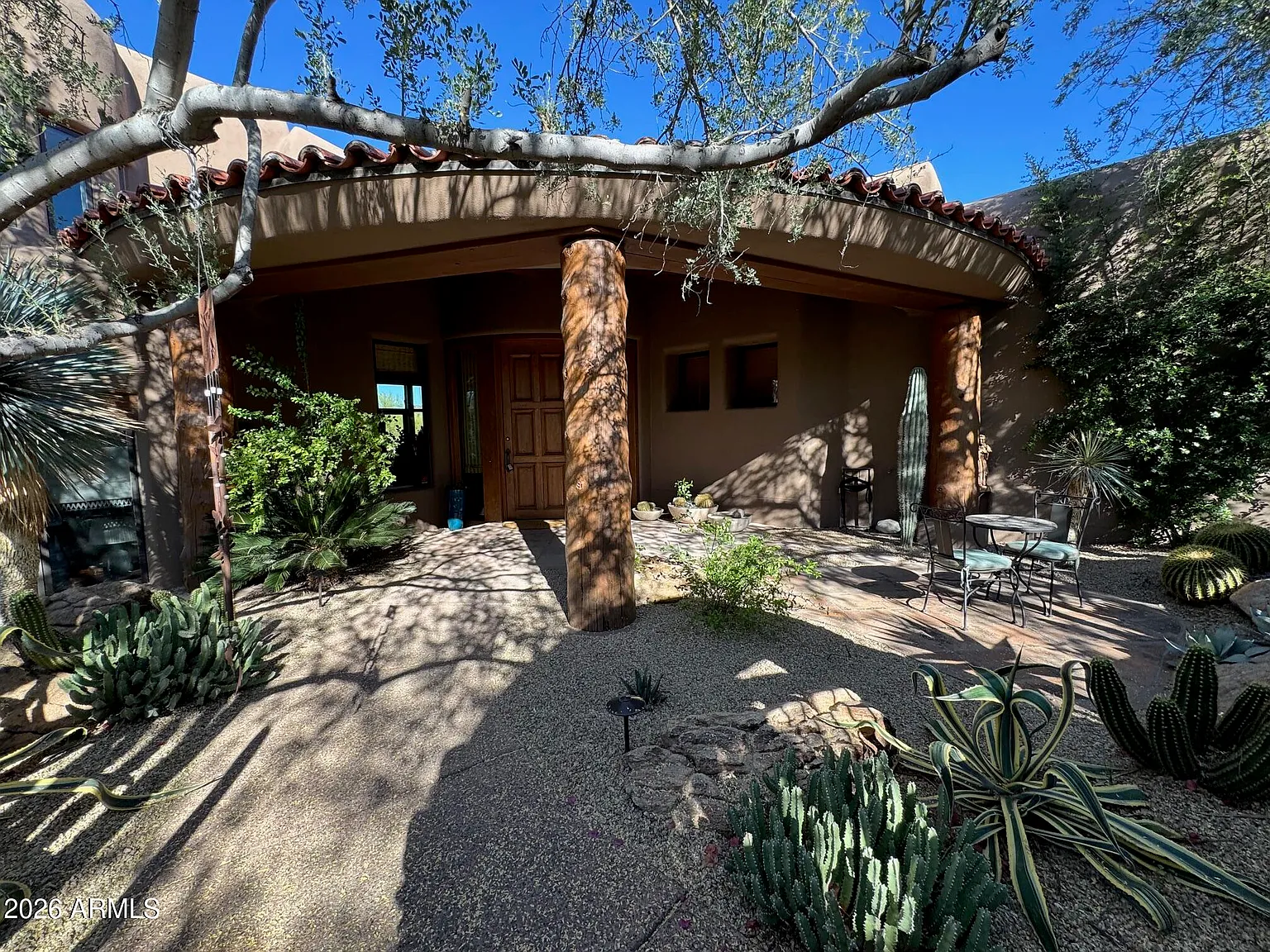 4 bed, 3.5 bath, 4853 sqft, $12,000 — Photo 4