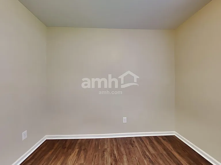213 Pine Hall Dr — Photo 16