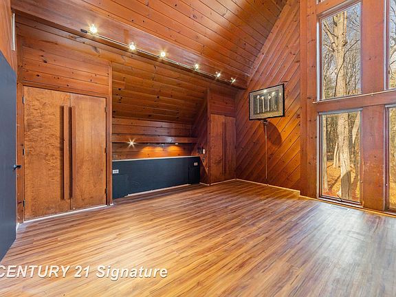 23rd image of this home