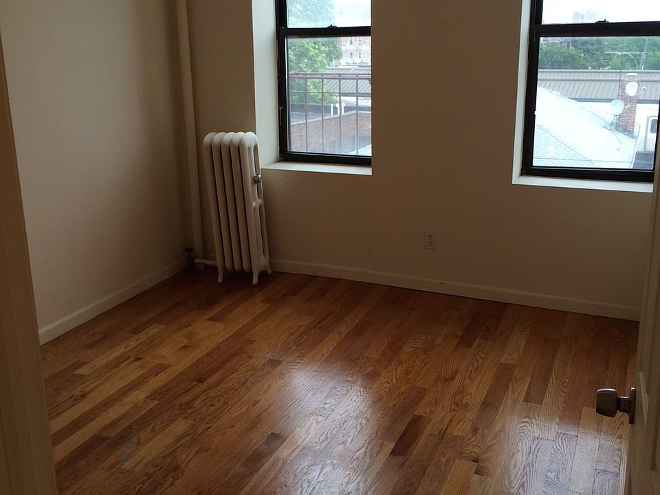 1st image of 1700 E 15th St APT B4